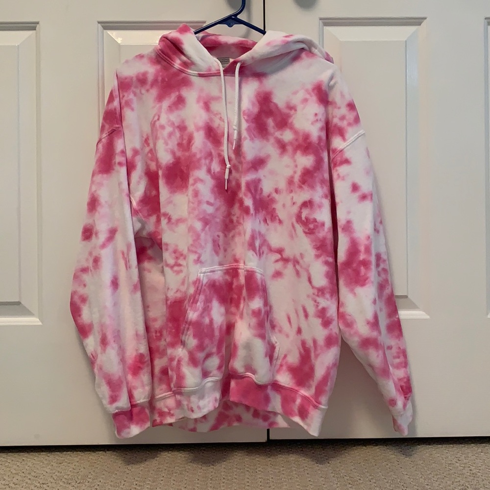 Never worn tye-dye sweatshirt!